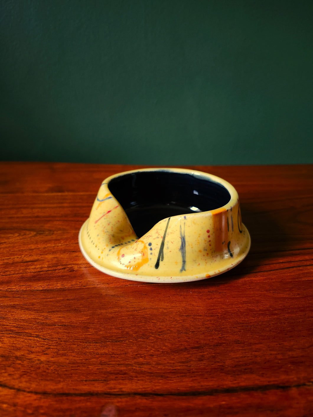 PIVOT - Yellow Ashtray